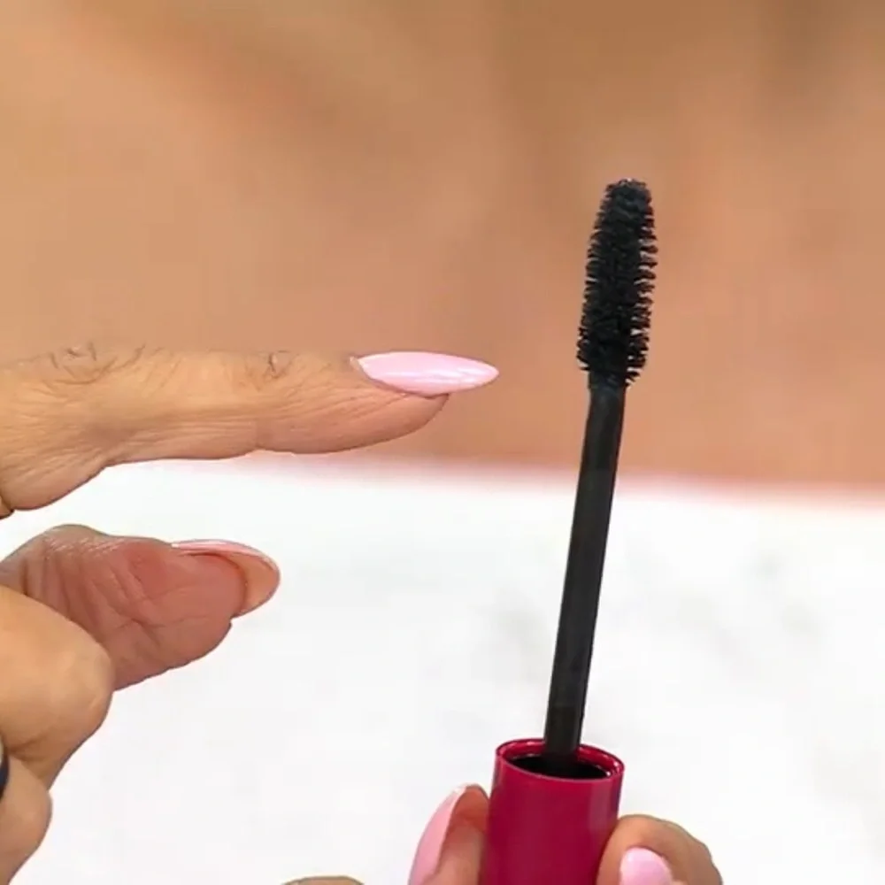 Mally Beauty Higher Love Volumizing Mascara - Black‎